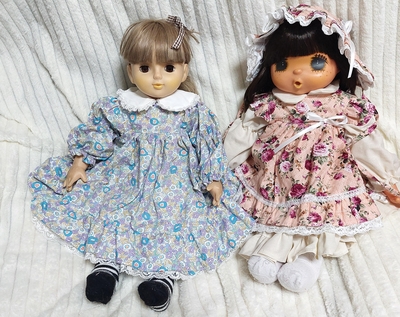 ドール服 ブルー系花柄ワンピースエプロン 50