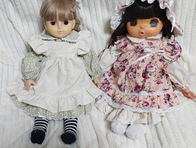 ドール服  若草色ワンピース エプロン 50