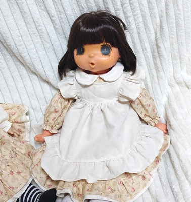 ドール服 ベージュ系花柄ワンピース エプロン 50