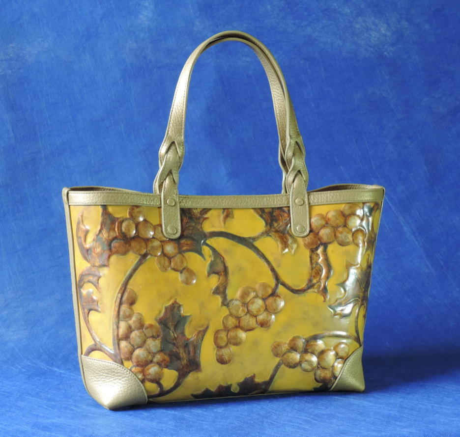 金唐革 トートバッグ大型(A4)／ぶどう手（イエロー） | UNO  