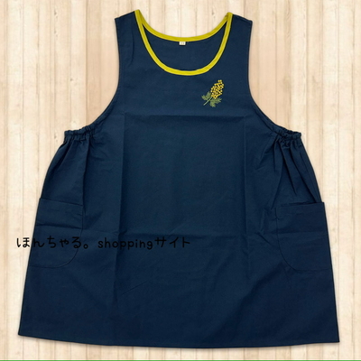 ミモザ刺しゅうアクセントエプロンネイビー【4L-5L】《プチプライス》【45】