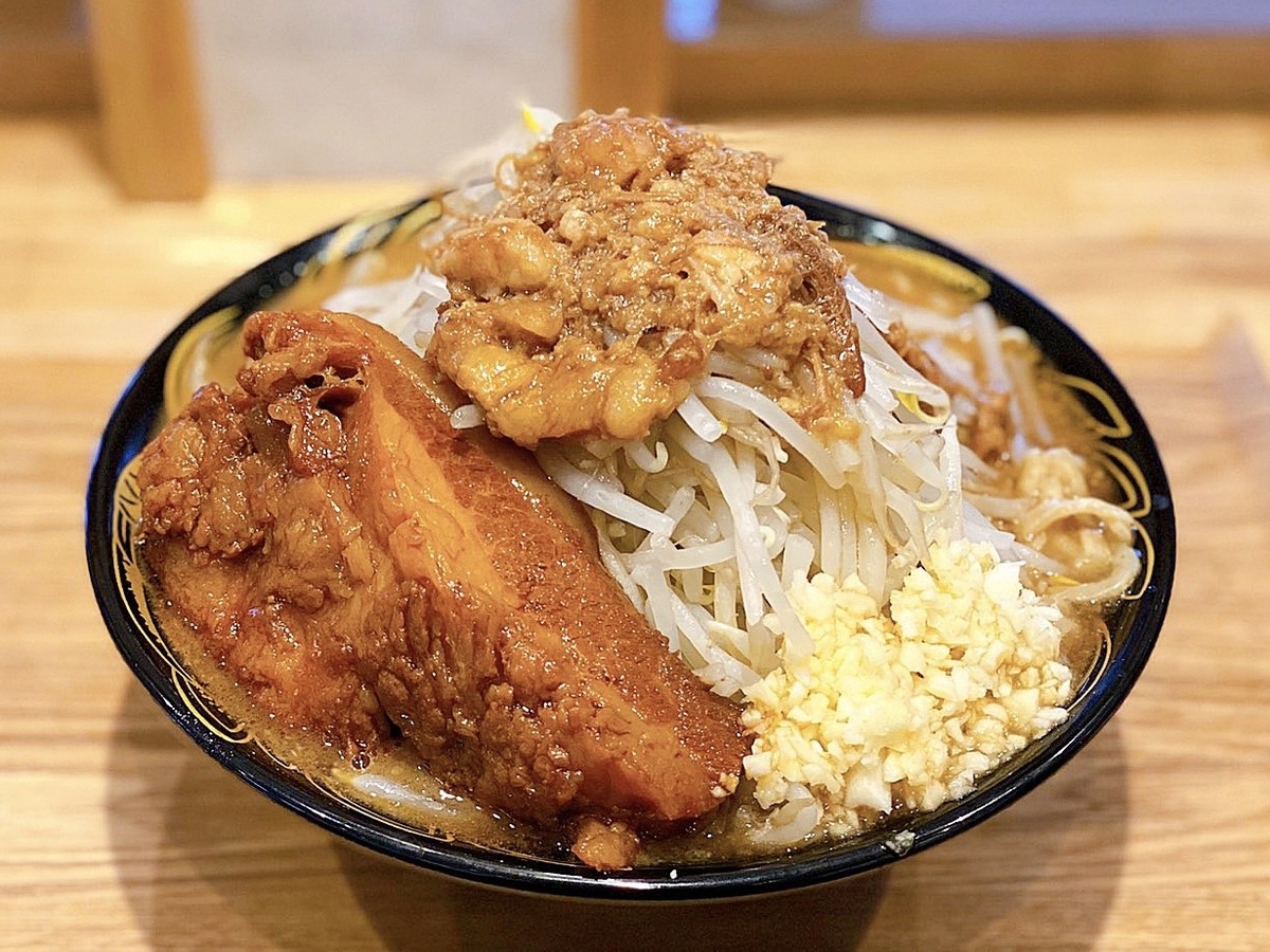 金の鶏中華&シンチャンラーメンセット | YBCやまがた情熱市場
