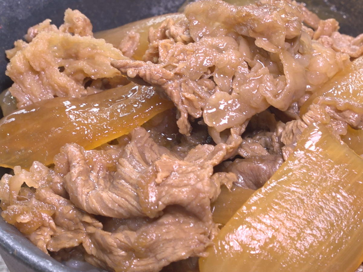 牛すき丼アップ