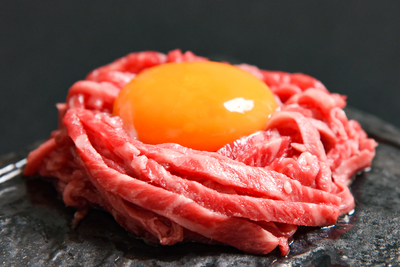 〈カタログ掲載〉山形牛ユッケ（50ｇ×3パック）