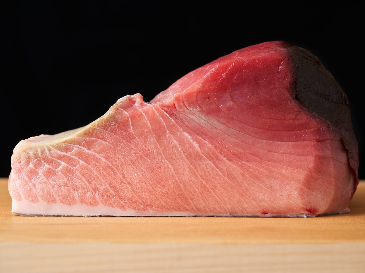 大間産天然本マグロ【中トロ約200g（柵）】 | YBCやまがた情熱市場