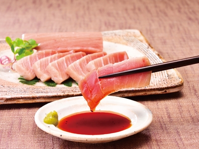 〈カタログ掲載〉大間産天然本マグロ【中トロ約200ｇ（柵）】