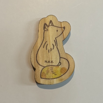 傷病鳥獣木製マグネット キツネ