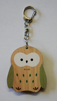 傷病鳥獣木製キーホルダー　フクロウ
