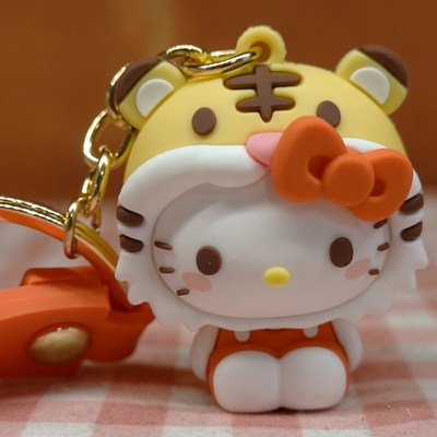 ハローキティ &times; アムールトラ ラバー立体キーホルダー【那須どうぶつ王国オリジナル】コラボレーション