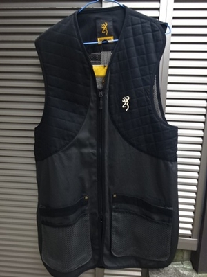 BROWNING classic 左右兼用ベスト