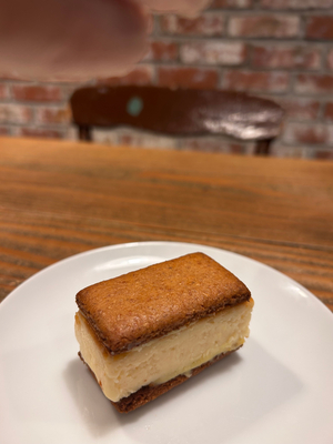 アイスチーズケーキサンド　1ピース