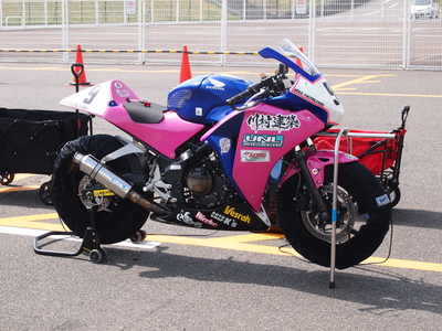 レーシングスリップオン(タイプ―S六角サイレンサー)　(旧型)CBR250R(HRCレースベース車KYJ)