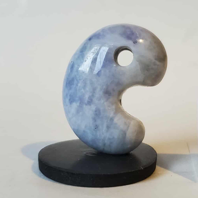 20251115-10 ラベンダー翡翠勾玉