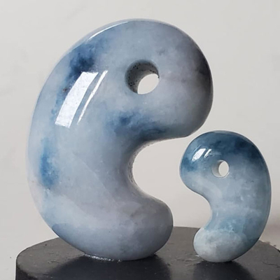 260110-02 入リコン沢翡翠瑠璃色母子勾玉