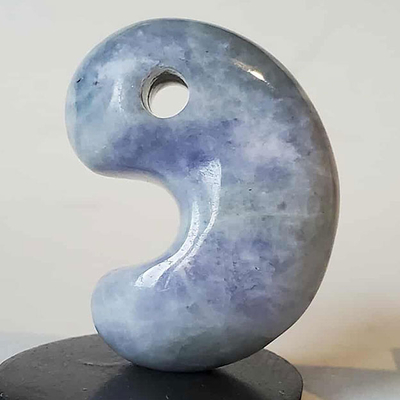 20251115-09 レムリアブルー翡翠勾玉