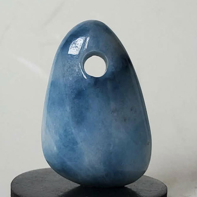 260305-13入リコン沢翡翠瑠璃色異形勾玉