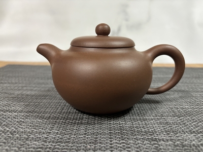 Sora　赤絵雲龍文急須　「大清光緒年製」 年款 手絵　矾紅茶壺 An iron-red-decorated 'dragon' zhadou, Qing dynasty, 19th