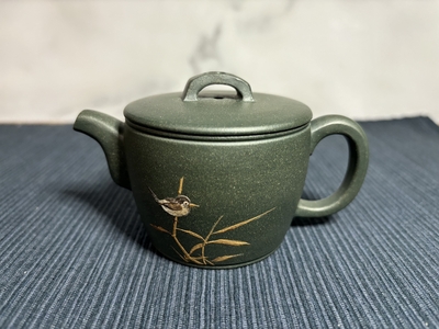 (明～清朝初期) 色絵小壺 純銀火舎 明～清朝初期) 色絵小壺 純銀火舎