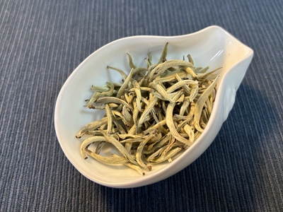 雲南白茶　墨江雲白毫　２５ｇ