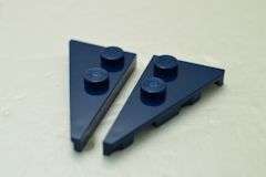 %65426 65429 ウェッジプレート[紺]2x4(ポッチ2個、左右ペア)