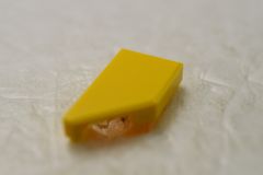 %5091 タイル[黄色]1x2(左)