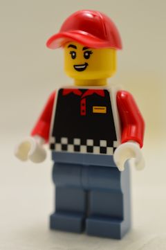 F8155 販売員(女性、#60488)