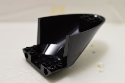 %7245 飛行機胴体リア[黒]6x10x4(下部)