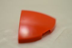 %5852 カーブスロープ[赤オレンジ]2x2x0.66(コーナー)