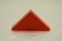 %35787 タイル[赤オレンジ]2x2(三角形)