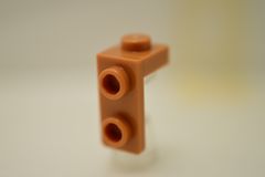 %79389 ブラケット[黄褐色]1x1‐1x2