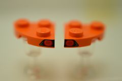 %7904 プレート[オレンジ]2x2(1/4円、テールランプ左右ペア)