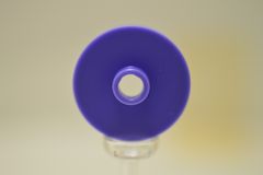 %18674 タイル[ブルーバイオレット]2x2(円、中央ポッチ貫通)