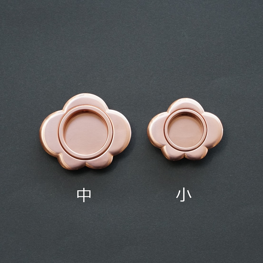 襖引手 梅 銅製 磨きクリア仕上げ | 室金物オンラインストア