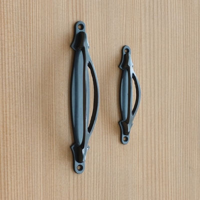 新松葉取手　銀古美仕上げ