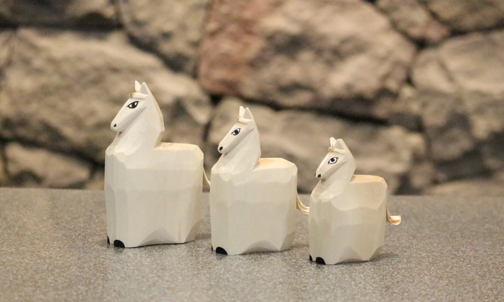 笹野一刀彫／2026年干支【午】 | 上杉城史苑ネットショップ