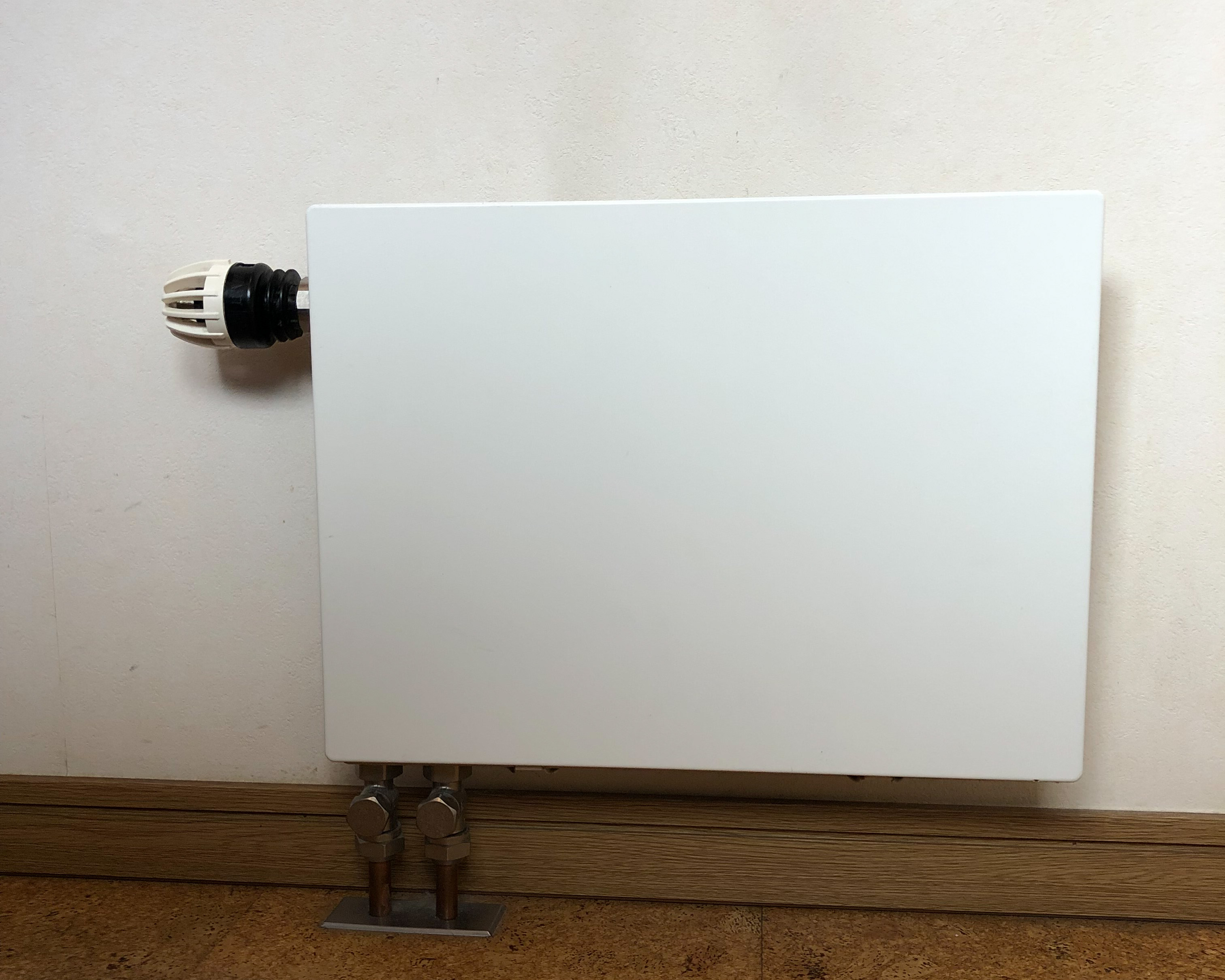 温水パネル用カバープレート | ウインドーラジエーターやタオル