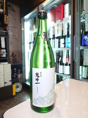 乾坤一　純米生酒　亀の尾　720ml