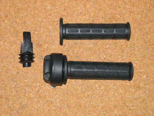 TOMMA1 TOMMASELLI THROTTLE DAYTONA 2C （BLACK) | GUZZINO NET