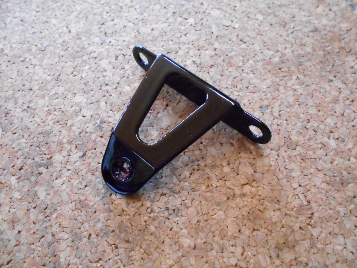 17570561 FAIRING HOLDER VALVE COVER | GUZZINO NET