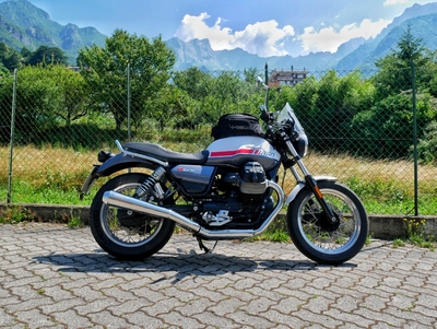 MGH-V7850-P  MISTRAL V7 850 EURO5用ステンレス製リバースコーンR+L SET（ポリッシュ）