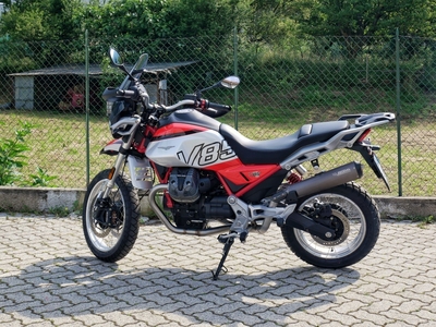 MGH-V85TT-AVX-N-E5+　V85TT　Xトレイルエキゾースト EURO5 +　Anodized black仕上げ