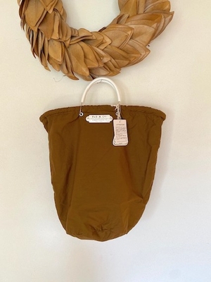R&D.M.Co-  no.7586  G.D  TYPEWRITER BUCKET  brown