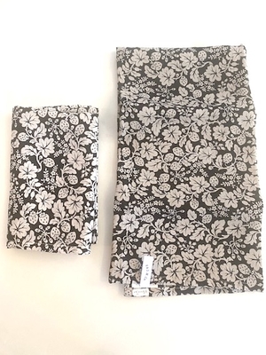 R&D.M.Co-  no.7769  WILD BERRY KITCHEN CLOTH  White  Flax