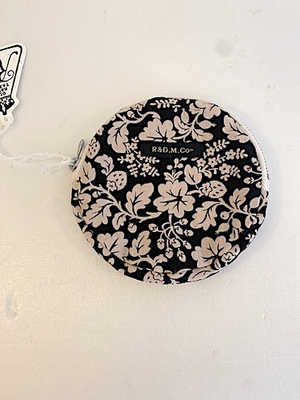 R&D.M.Co-  no.7782  WILD  BERRY   CIRCLE POUCH (S)  Natural