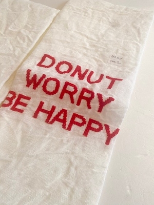 R&D.M.Co-  no.7708  DOUNT WORRY BE HAPPY  EMBROIDERY   CLOTH   white+red