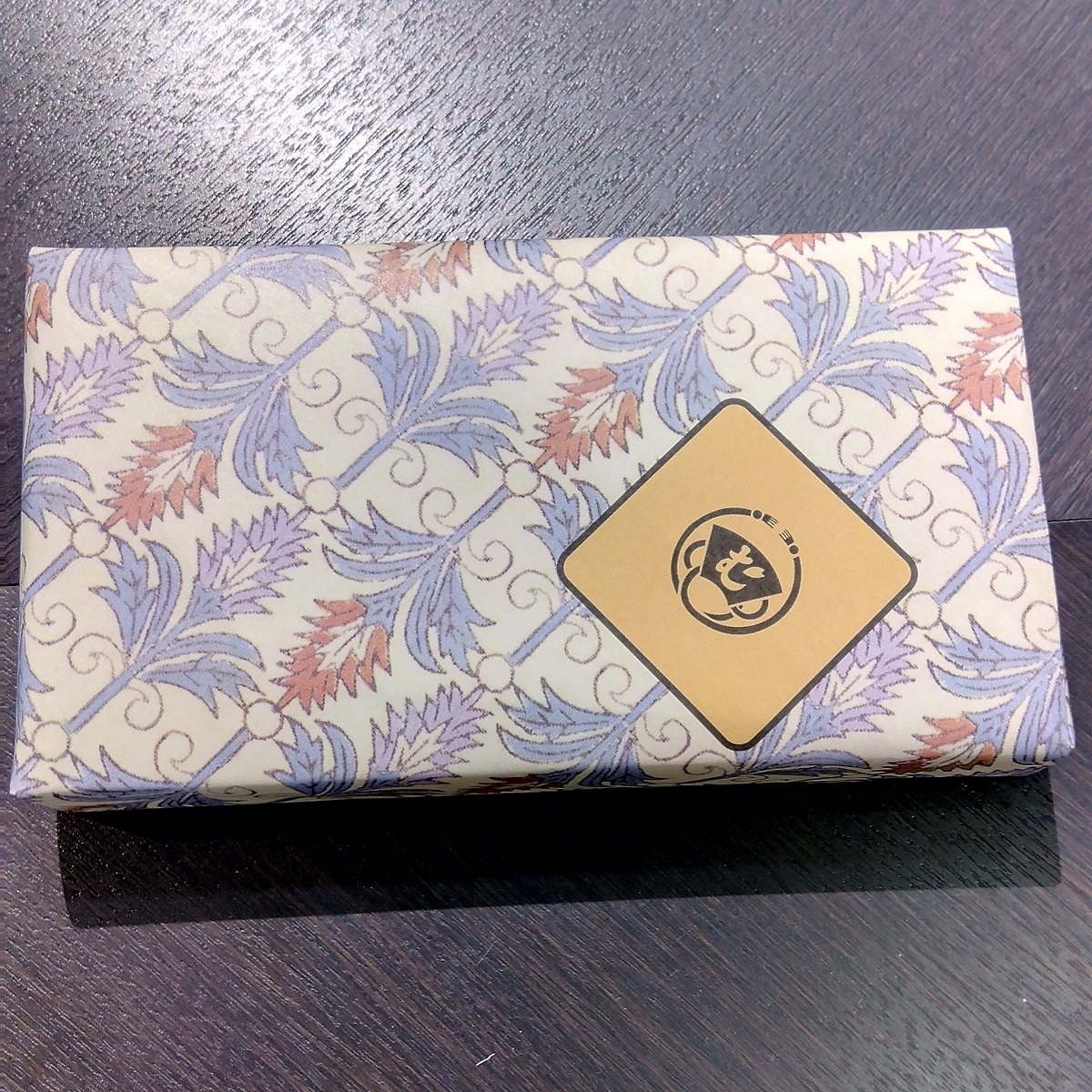 希少作】 古 楽山焼 床飾 「 布袋象 」 権兵衛 作 希少作】 古 楽山焼