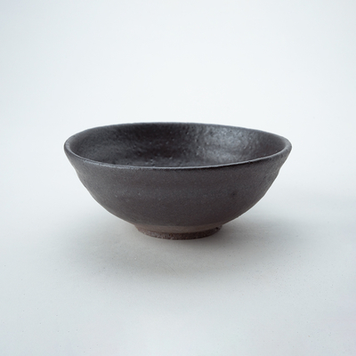176.黒釉丸小鉢