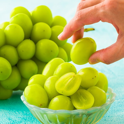 シャインマスカット | 里見果樹園