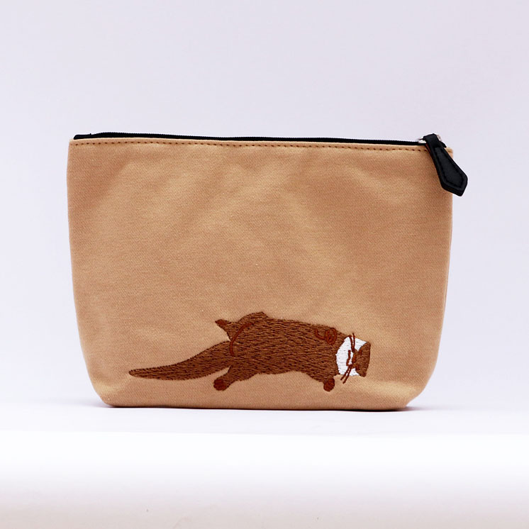 コツメカワウソ サガラ刺繍ポーチ | 神戸どうぶつ王国NS コツメカワウソ サガラ刺繍ポーチ | 神戸どうぶつ王国NS