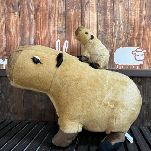 カピバラ巨大ぬいぐるみ 巨大なカピバラぬいぐるみ人形フロアマット、茶色の動物の